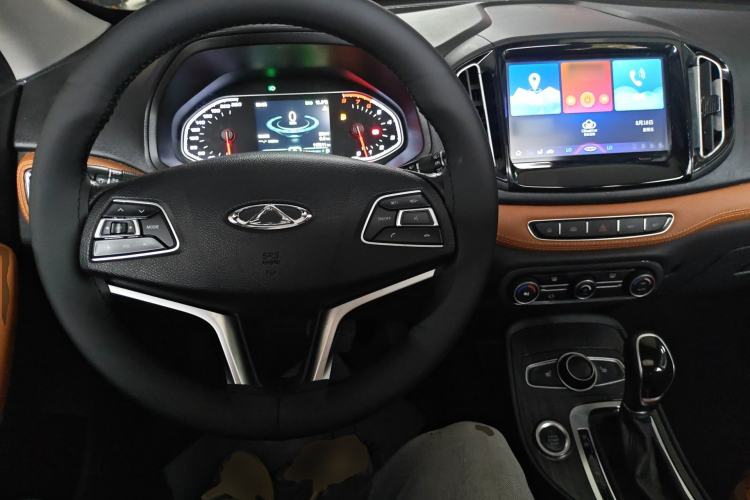 Used Chery Tiggo 7 2016 2.0L CVT YAOZHEN Edition Center Console