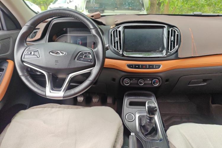 Used Chery Tiggo 7 2016 1.5T Manual Ignite Edition Center Console