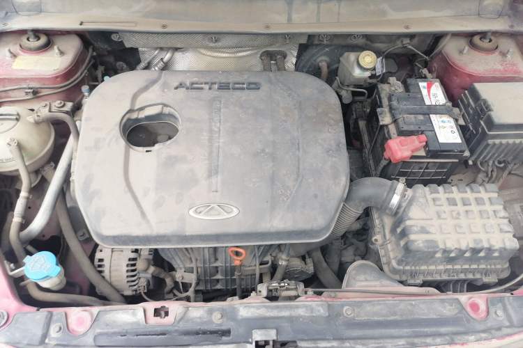 Used Chery Tiggo 7 2016 2.0L CVT YAOZHEN Edition Engine Bay