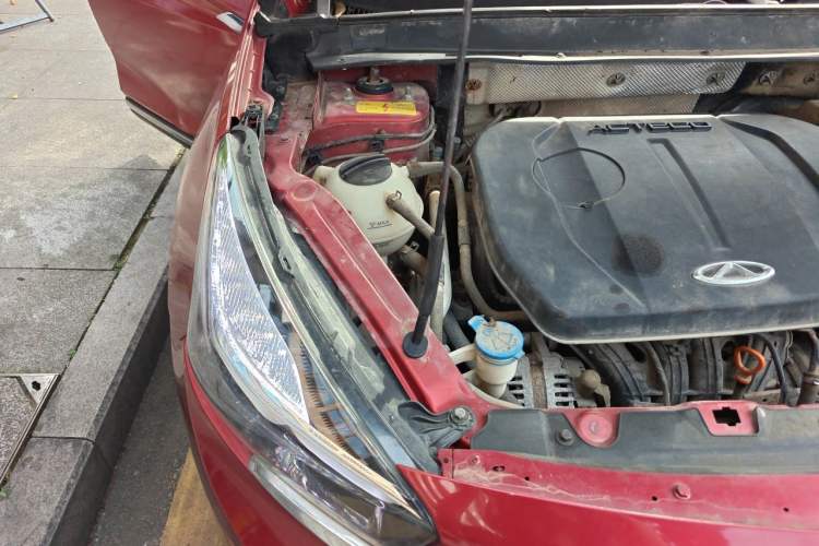 Used Chery Tiggo 7 2016 2.0L CVT YAOZHEN Edition Engine Bay Right