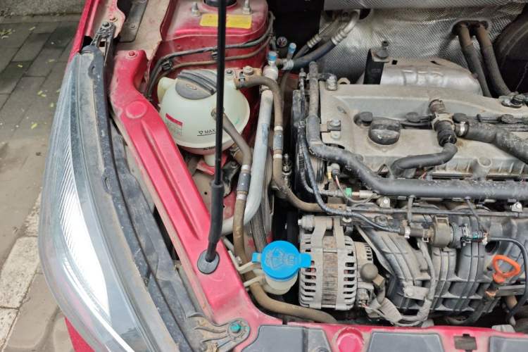 Used Chery Tiggo 7 2016 2.0L CVT Shining Edition Engine Bay Right