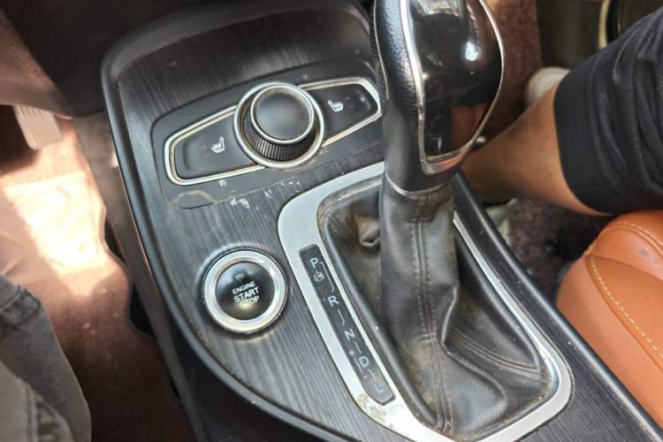 Used Chery Tiggo 7 2016 2.0L CVT YAOZHEN Edition Gear Lever