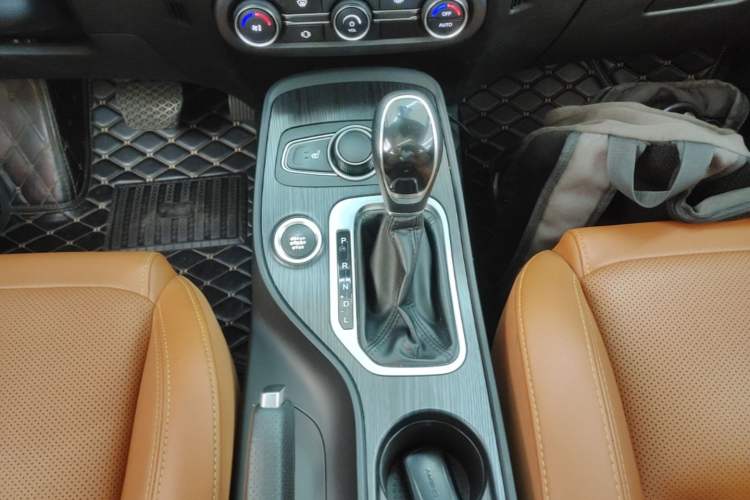 Used Chery Tiggo 7 2016 2.0L CVT YAOZHEN Edition Gear Lever