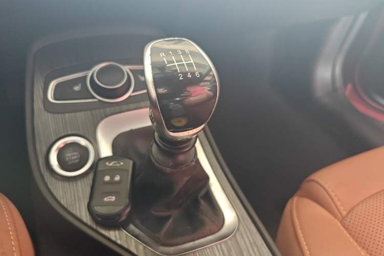 Used Chery Tiggo 7 2016 1.5T Manual Yaozhen Edition Gear Lever