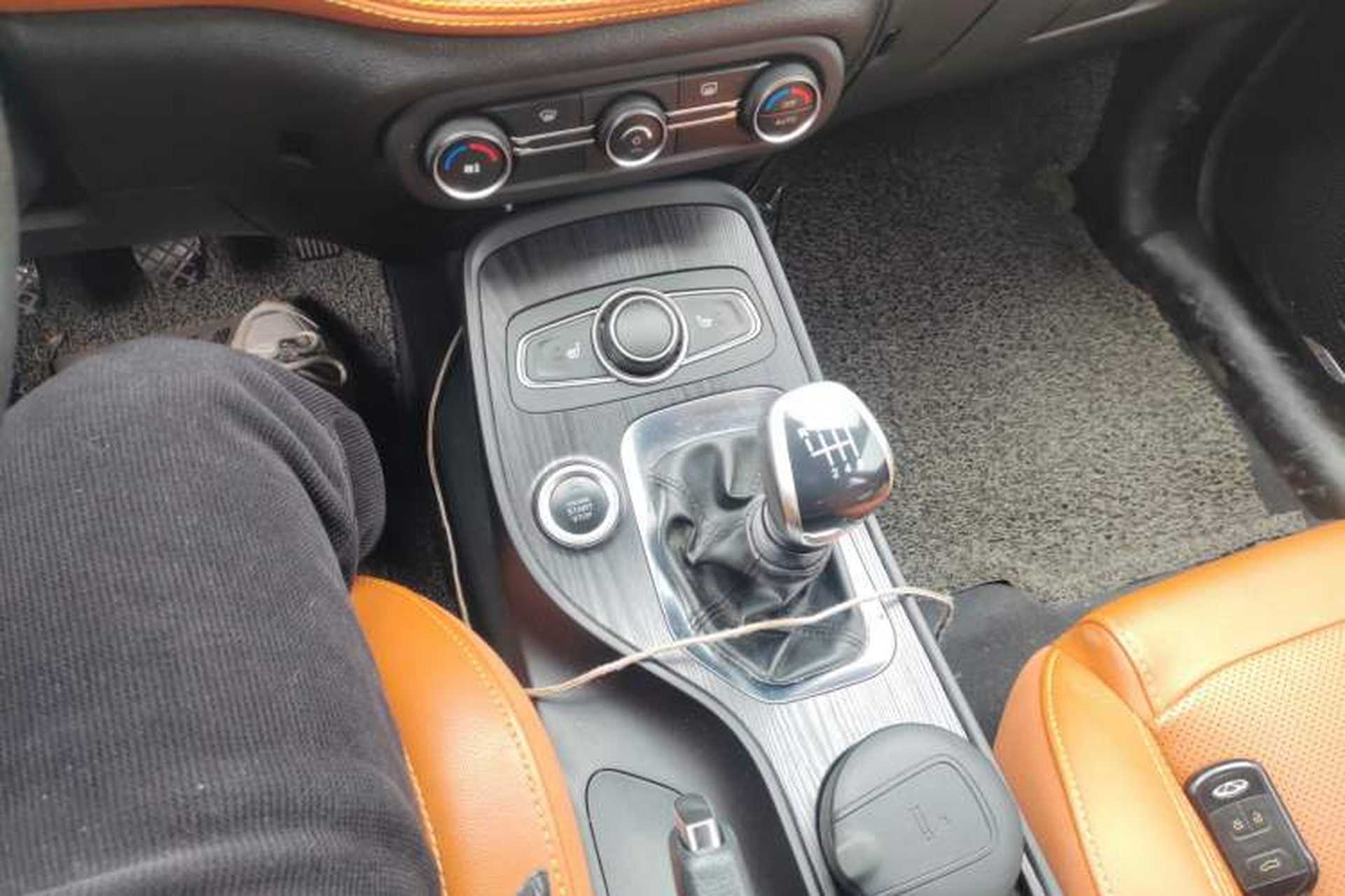 Used Chery Tiggo 7 2016 1.5T Manual Yaozhen Edition Gear Lever