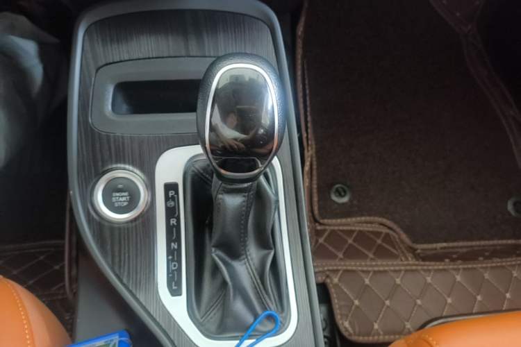 Used Chery Tiggo 7 2016 2.0L CVT Shining Edition Gear Lever