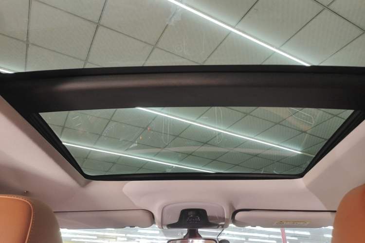 Used Chery Tiggo 7 2016 2.0L CVT YAOZHEN Edition Headliner