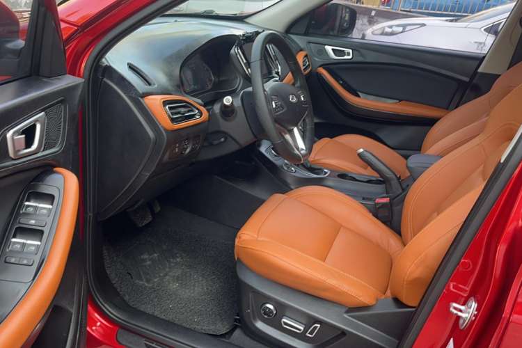 Used Chery Tiggo 7 2016 2.0L CVT YAOZHEN Edition Interior 2