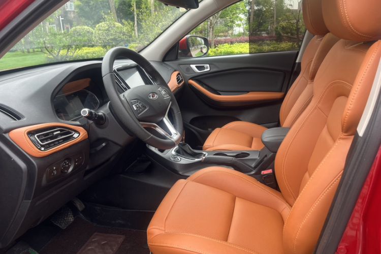 Used Chery Tiggo 7 2016 2.0L CVT Shining Edition Interior 4
