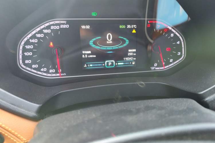 Used Chery Tiggo 7 2016 2.0L CVT YAOZHEN Edition Odometer Close Up
