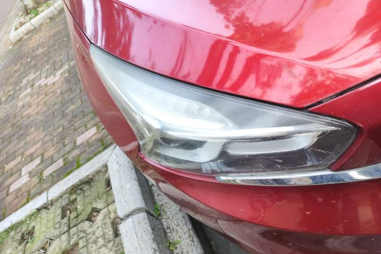 Used Chery Tiggo 7 2016 2.0L CVT YAOZHEN Edition Right Front Headlight