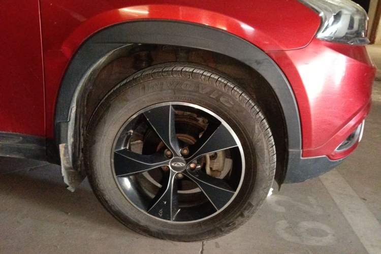 Used Chery Tiggo 7 2016 2.0L CVT YAOZHEN Edition Right Front Wheel Hub