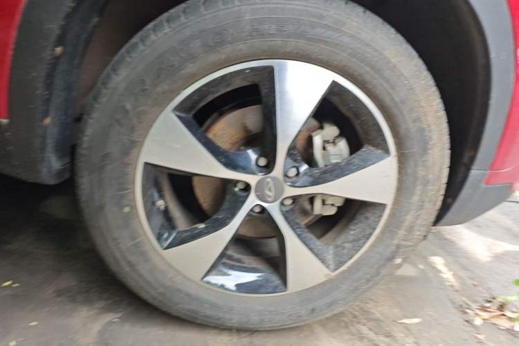 Used Chery Tiggo 7 2016 2.0L CVT Shining Edition Right Front Wheel Hub