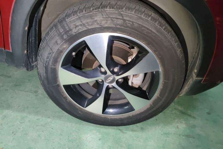Used Chery Tiggo 7 2016 2.0L CVT YAOZHEN Edition Right Front Wheel Hub
