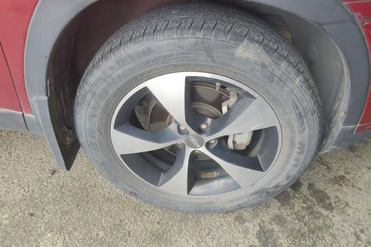 Used Chery Tiggo 7 2016 1.5T Manual Ignite Edition Right Front Wheel Hub