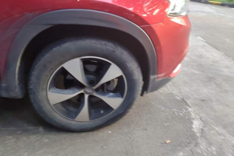 Used Chery Tiggo 7 2016 2.0L CVT YAOZHEN Edition Right Front Wheel Hub