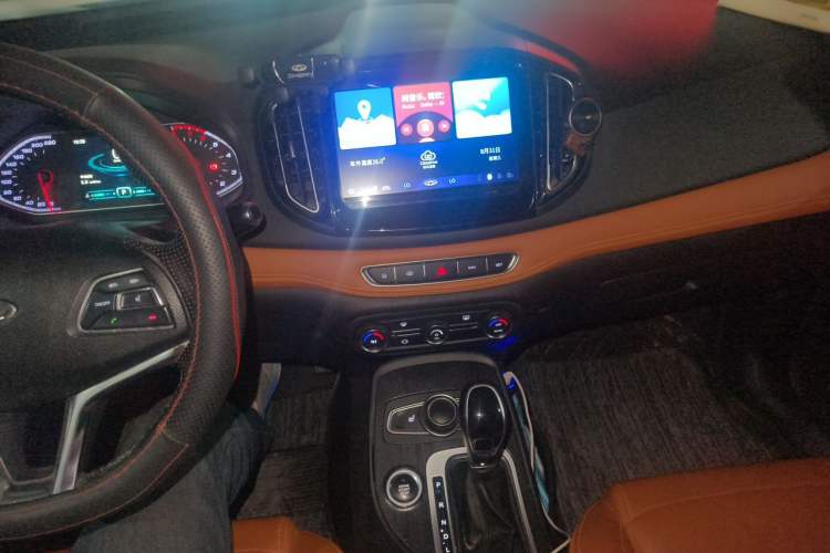 Used Chery Tiggo 7 2016 2.0L CVT YAOZHEN Edition Audio And AC Panel