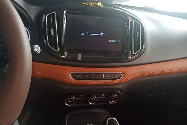 Used Chery Tiggo 7 2016 2.0L CVT YAOZHEN Edition Audio And AC Panel