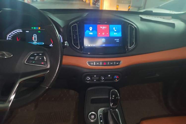 Used Chery Tiggo 7 2016 2.0L CVT Shining Edition Audio And AC Panel