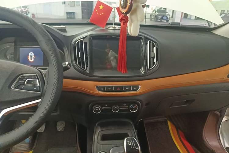 Used Chery Tiggo 7 2016 1.5T Manual E-commerce Edition Audio And AC Panel