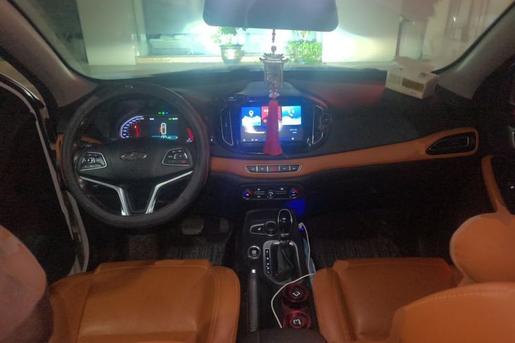 Used Chery Tiggo 7 2016 2.0L CVT YAOZHEN Edition Center Console