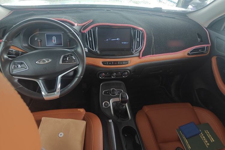 Used Chery Tiggo 7 2016 1.5T Manual Yaozhen Edition Center Console