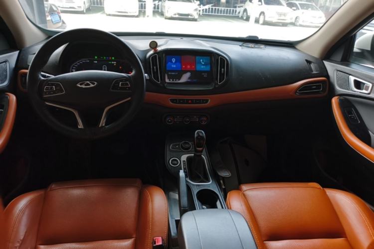 Used Chery Tiggo 7 2016 2.0L CVT YAOZHEN Edition Center Console
