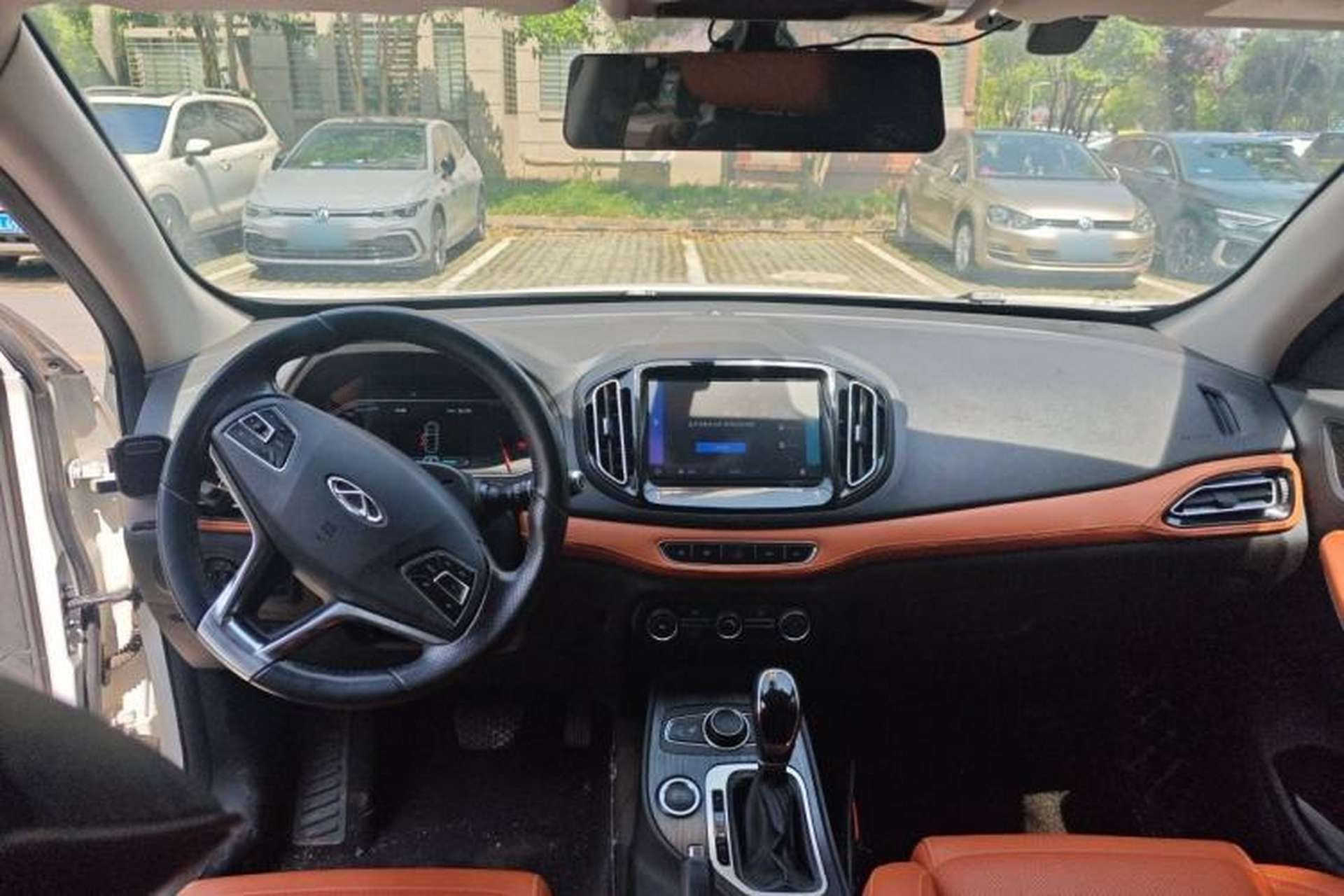 Used Chery Tiggo 7 2016 2.0L CVT YAOZHEN Edition Center Console