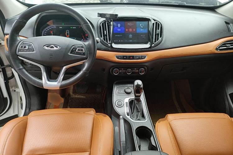 Used Chery Tiggo 7 2016 2.0L CVT YAOZHEN Edition Center Console