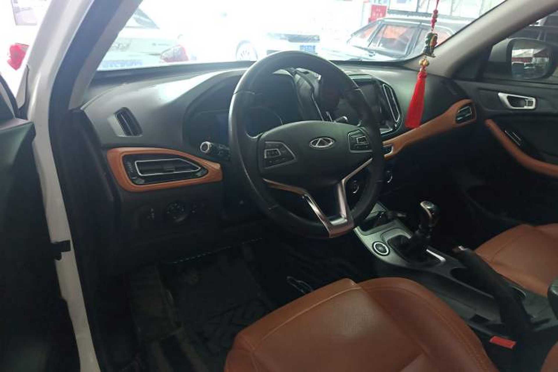 Used Chery Tiggo 7 2016 1.5T Manual Ignite Edition Center Console