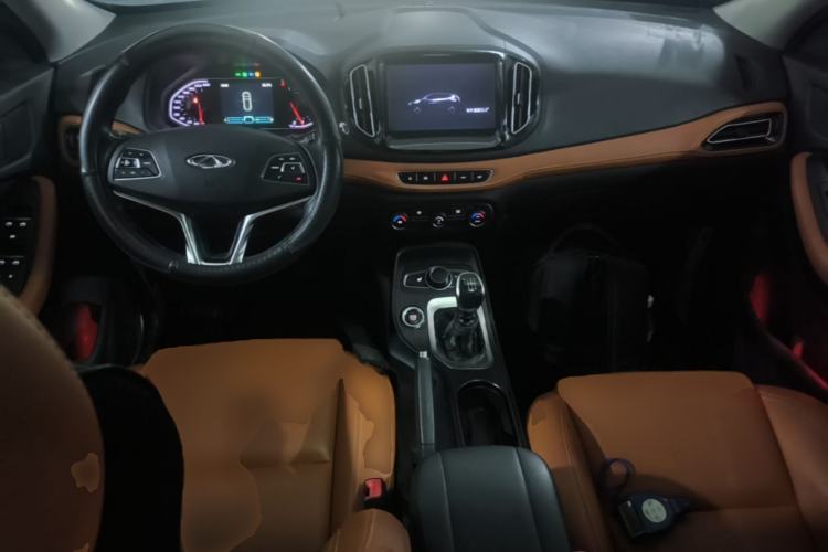 Used Chery Tiggo 7 2016 1.5T Manual Yaozhen Edition Center Console