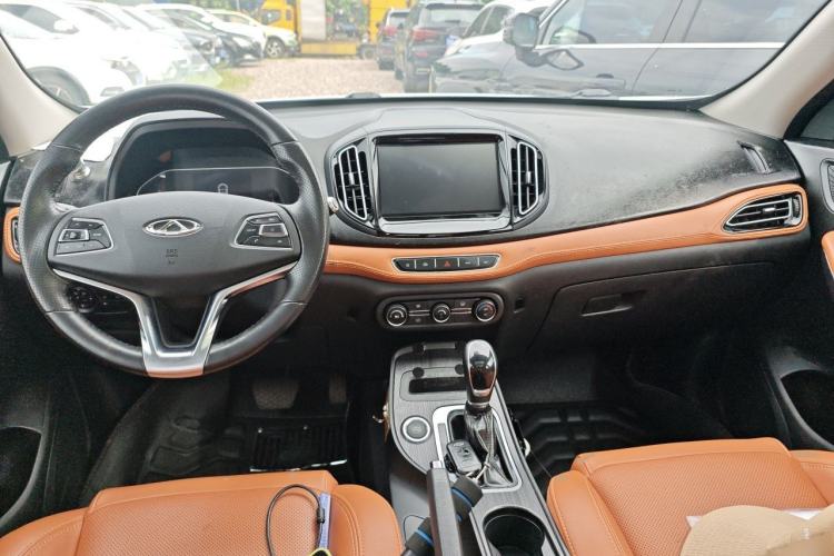 Used Chery Tiggo 7 2016 2.0L CVT Shining Edition Center Console