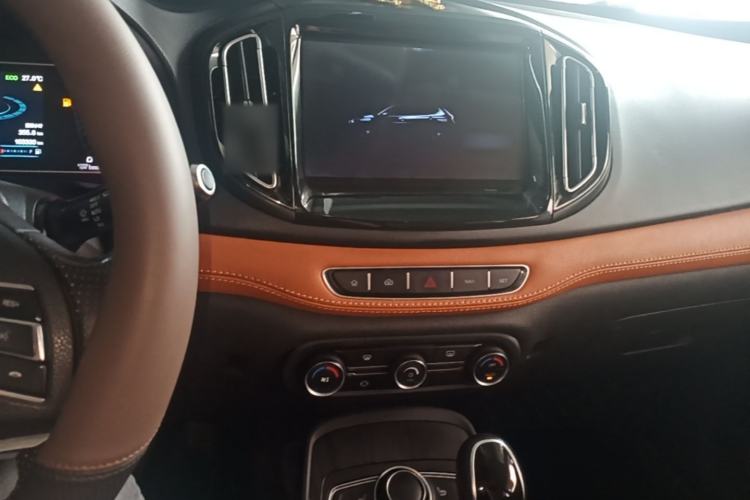 Used Chery Tiggo 7 2016 2.0L CVT YAOZHEN Edition Center Console