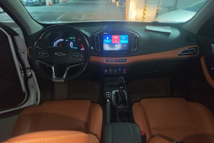 Used Chery Tiggo 7 2016 2.0L CVT Shining Edition Center Console