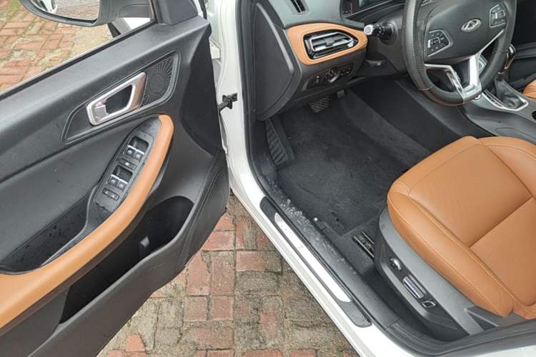 Used Chery Tiggo 7 2016 2.0L CVT YAOZHEN Edition Driver Seat