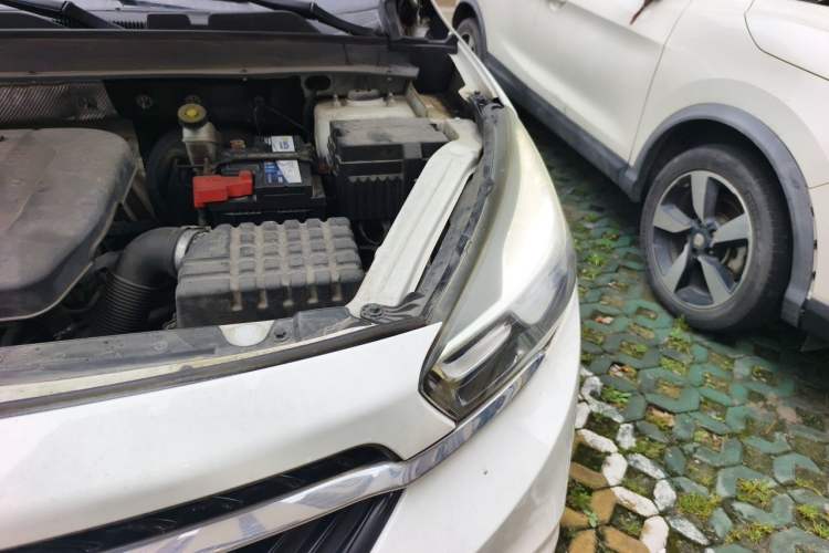 Used Chery Tiggo 7 2016 2.0L CVT YAOZHEN Edition Engine Bay Left