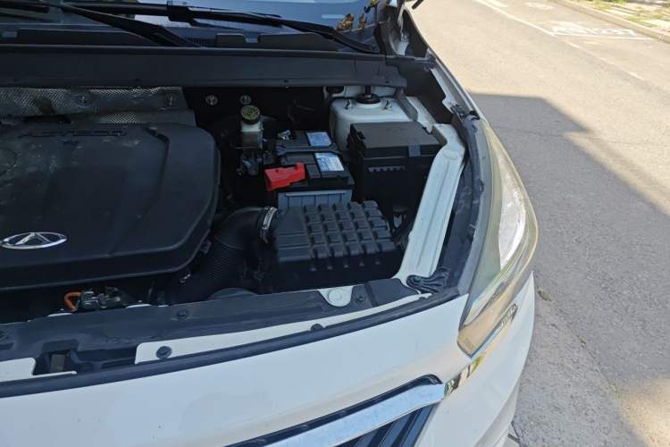 Used Chery Tiggo 7 2016 2.0L CVT Shining Edition Engine Bay Left