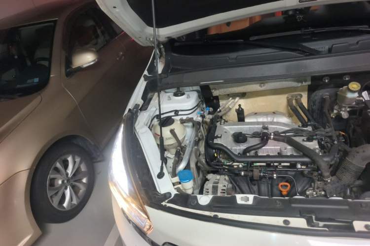Used Chery Tiggo 7 2016 2.0L CVT Shining Edition Engine Bay Right