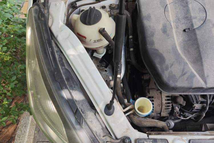 Used Chery Tiggo 7 2016 2.0L CVT YAOZHEN Edition Engine Bay Right