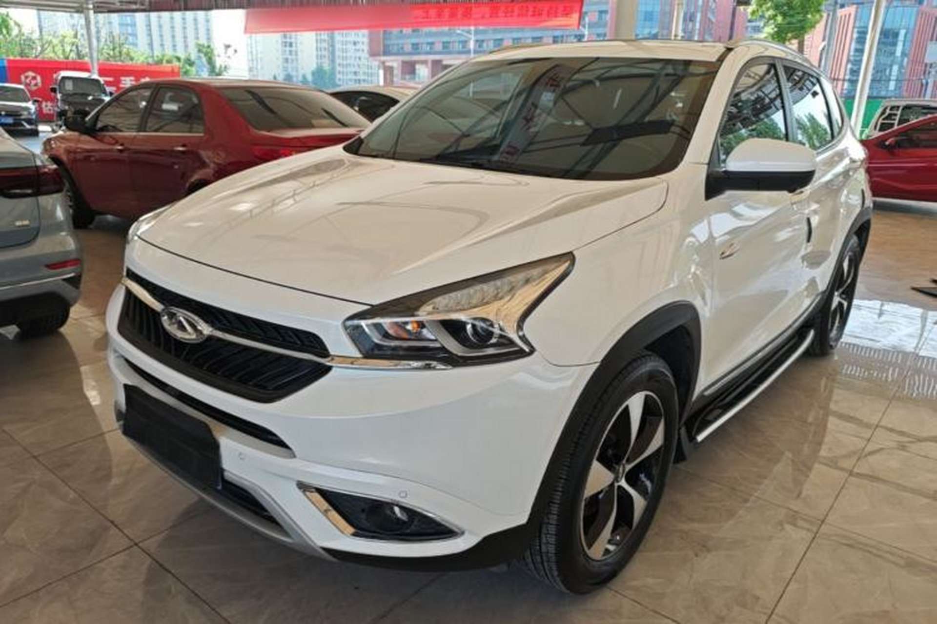 Used Chery Tiggo 7 2016 2.0L CVT YAOZHEN Edition Front Left 45 Deg