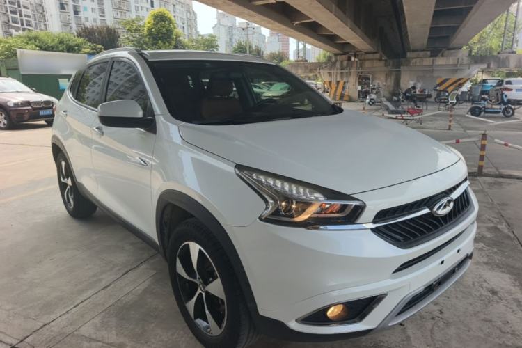 Used Chery Tiggo 7 2016 2.0L CVT Shining Edition Front Right 45 Deg