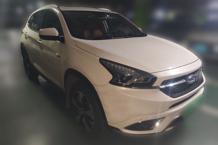 Used Chery Tiggo 7 2016 2.0L CVT Shining Edition Front Right 45 Deg