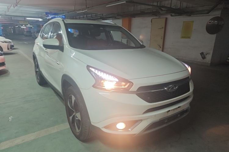 Used Chery Tiggo 7 2016 2.0L CVT Shining Edition Front Right 45 Deg