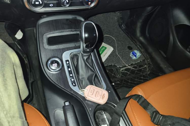 Used Chery Tiggo 7 2016 2.0L CVT Shining Edition Gear Lever