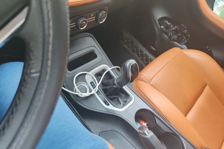 Used Chery Tiggo 7 2016 2.0L CVT Shining Edition Gear Lever