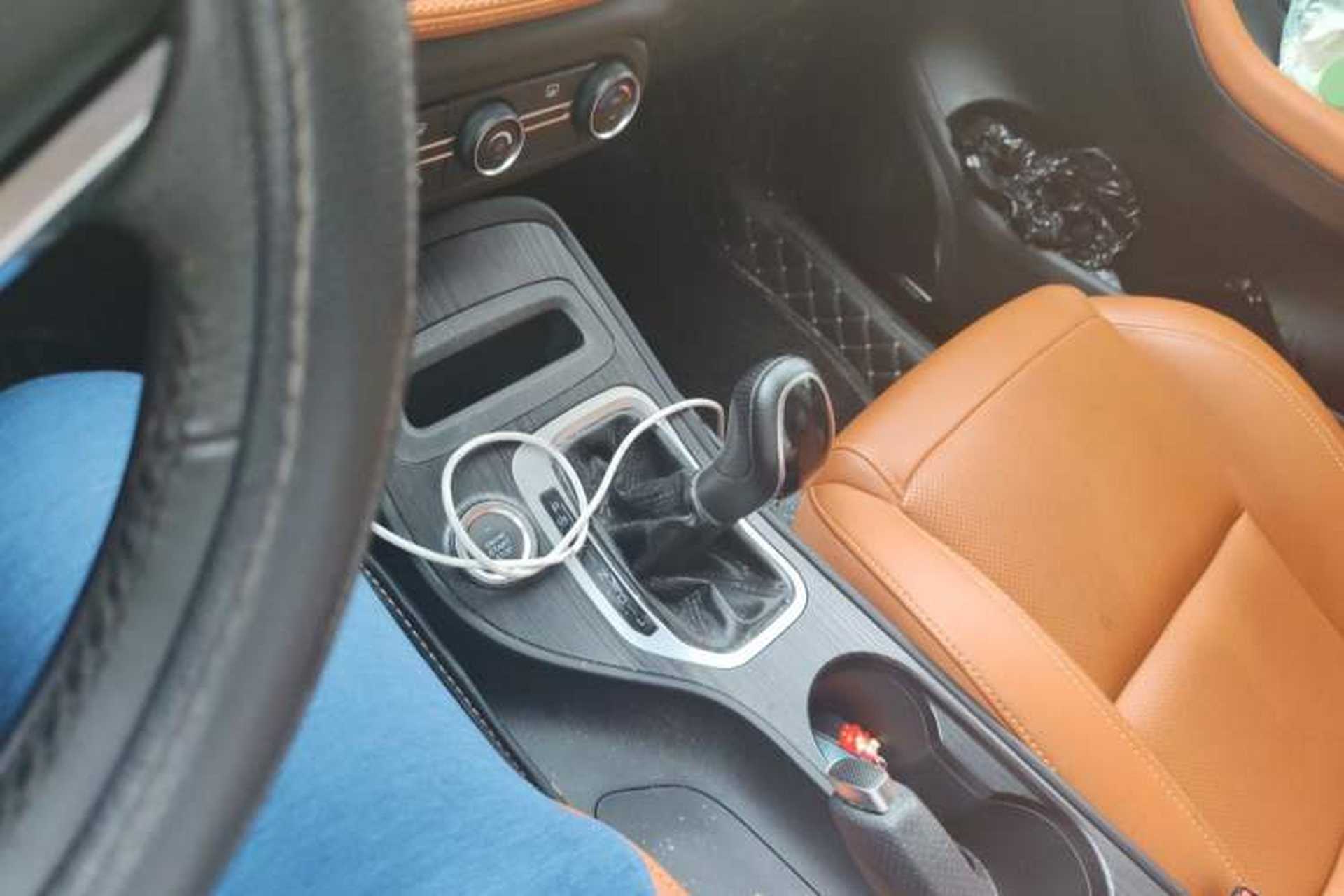 Used Chery Tiggo 7 2016 2.0L CVT Shining Edition Gear Lever