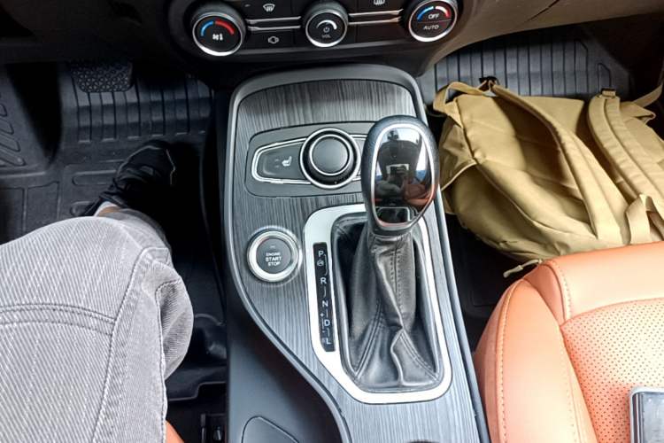 Used Chery Tiggo 7 2016 2.0L CVT YAOZHEN Edition Gear Lever