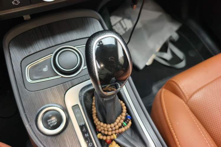 Used Chery Tiggo 7 2016 2.0L CVT YAOZHEN Edition Gear Lever
