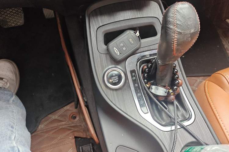 Used Chery Tiggo 7 2016 2.0L CVT Shining Edition Gear Lever