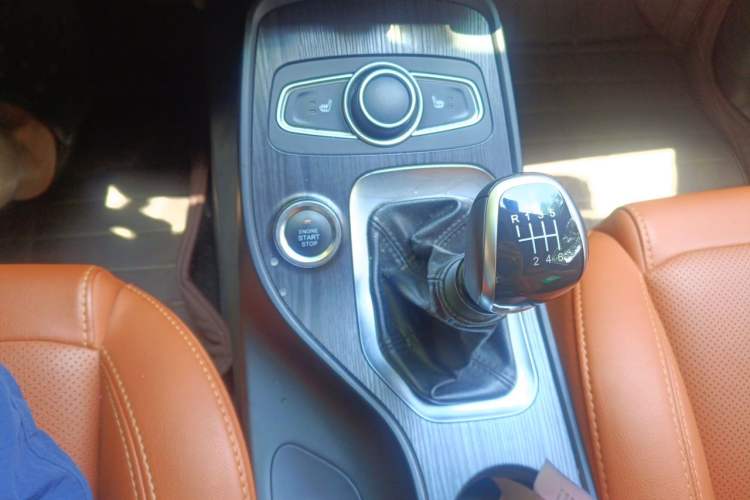 Used Chery Tiggo 7 2016 1.5T Manual Yaozhen Edition Gear Lever